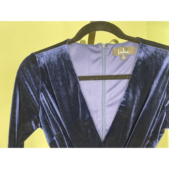 Romantic Moves Navy Blue Velvet Long Sleeve Romper - Picture 2 of 4